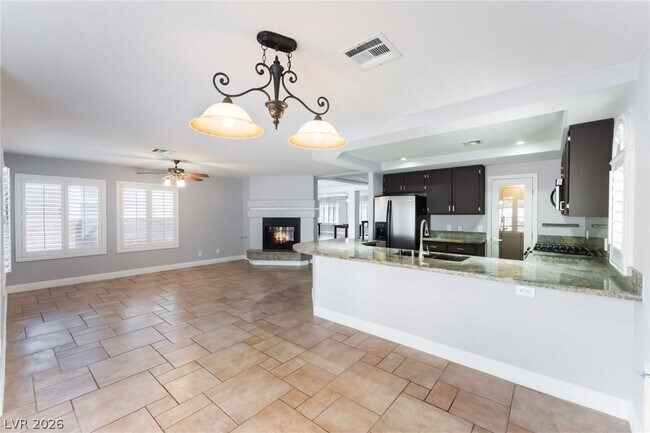 Building Photo - 8232 Bermuda Beach Dr