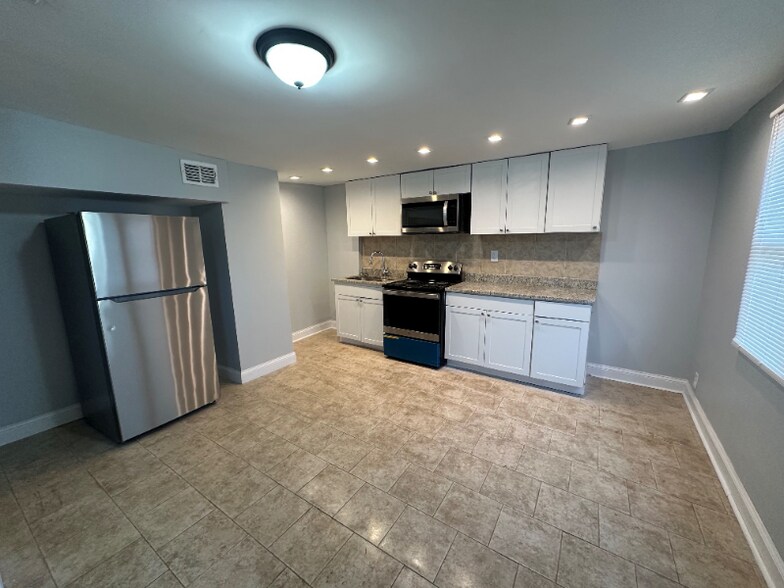 Building Photo - 1717 Mc Quade St