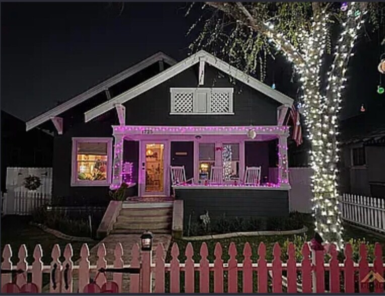 Building Photo - 1725 Maple Ave