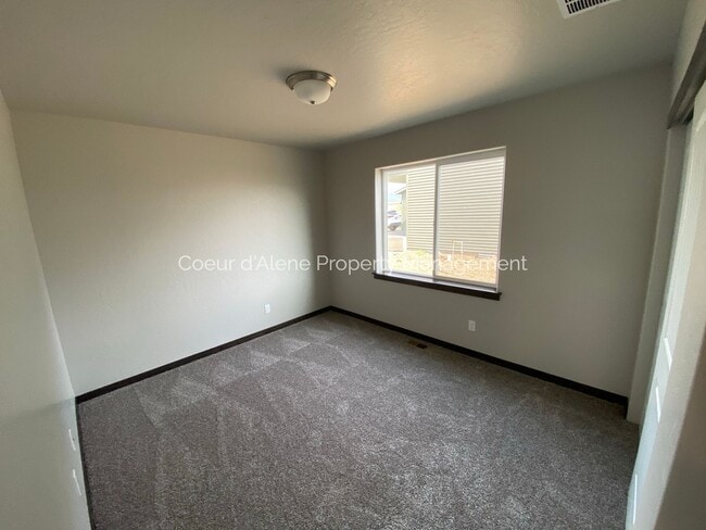 Building Photo - 3 Bedroom Home in Brookshire!