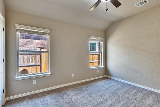 Building Photo - 2132 Montesol Ln