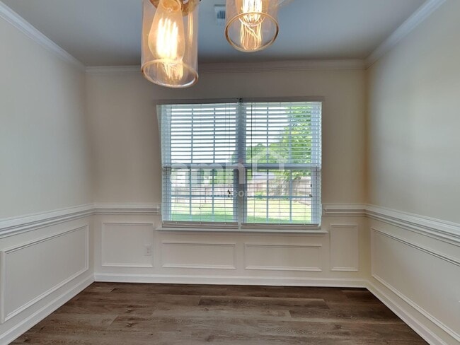 Building Photo - 1566 Cavendish Ct