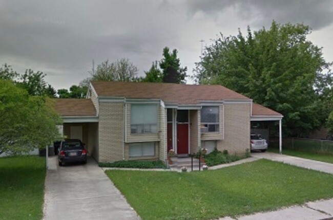 Building Photo - Cute apartment in Provo.