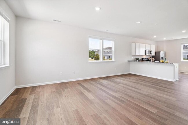 Building Photo - 1408 SUGARPLUM Ln