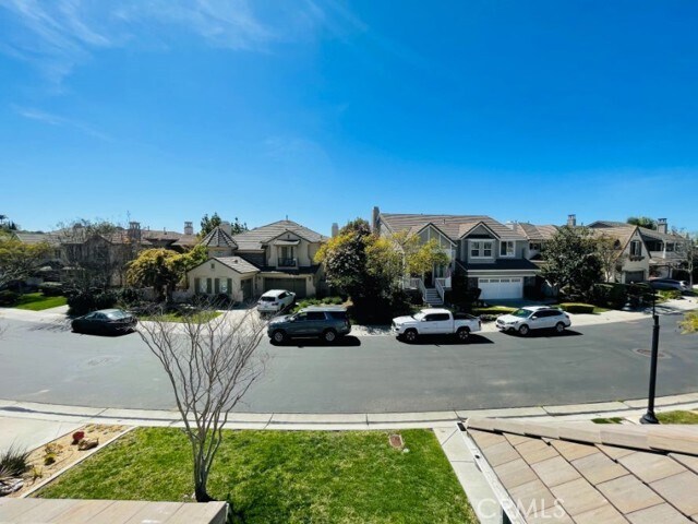 Building Photo - 1574 Glencrest Dr
