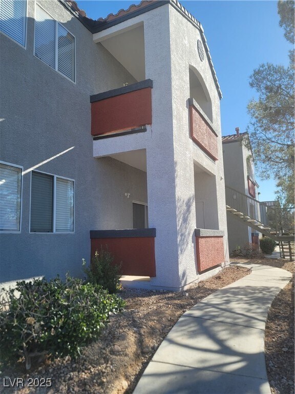Building Photo - 7413 W Russell Rd