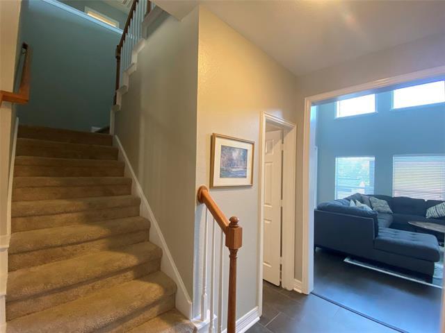 Building Photo - 2125 Columbia Dr