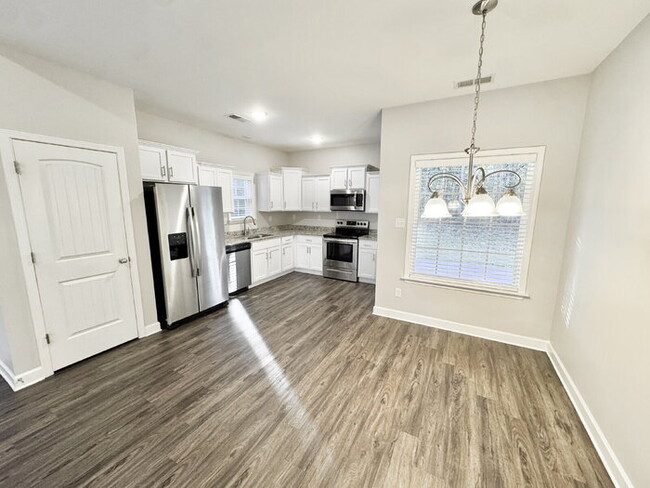 Building Photo - 11 Katie Ln