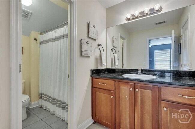 Building Photo - 106 Laurel Ln