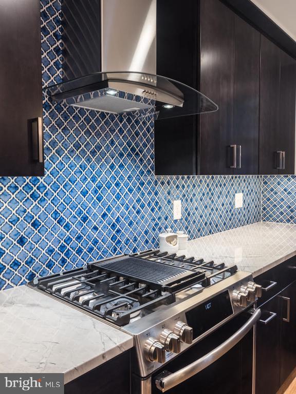 Building Photo - 241 G St SW