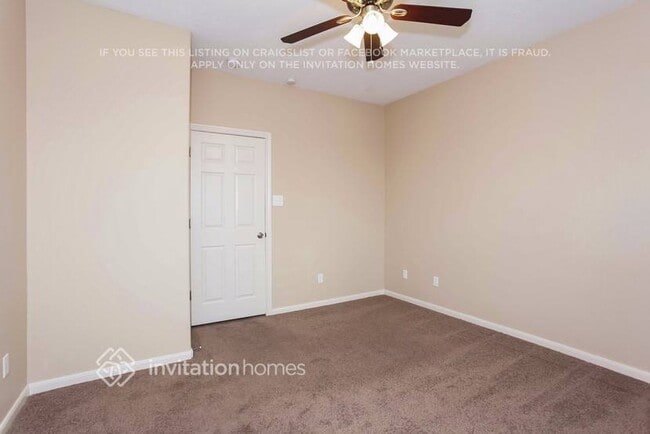 Building Photo - 12226 South Palm Lake Drive