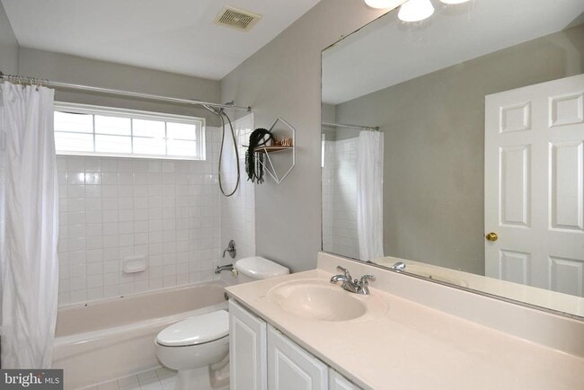 Building Photo - 13039 Quate Ln