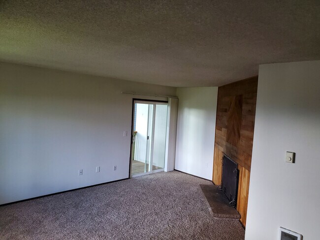 Interior Photo - Caufield Place