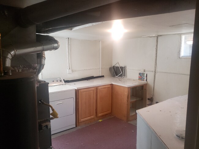 Building Photo - 2105 E Willamette Ave