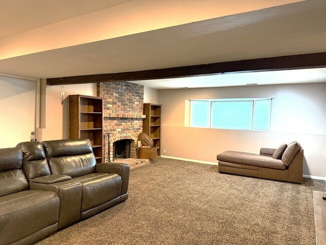 Building Photo - Great location in Park Meadows