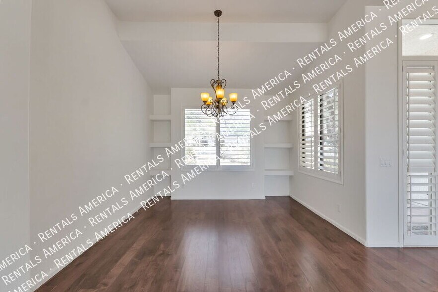 Building Photo - 6445 N Silver Smith Pl