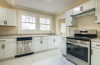 Building Photo - 718 78th St S