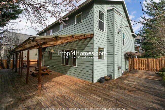 Building Photo - Spacious Bull Mountain 4 Bedroom Home - Huge Yard!