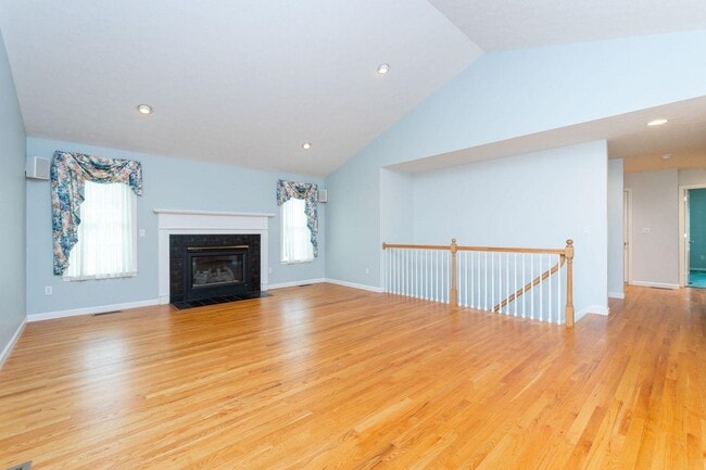Building Photo - 23 Gleneagle Dr