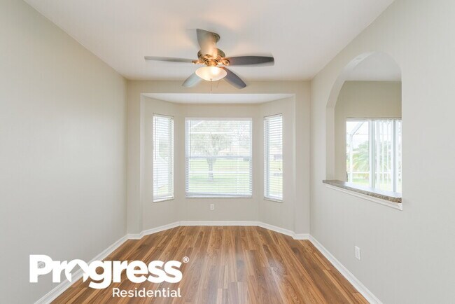 Building Photo - 10621 Navigation Dr