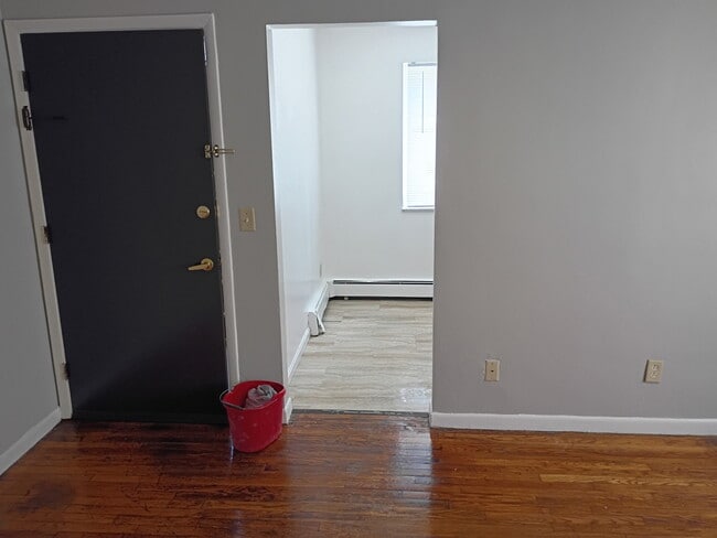 Building Photo - 1211 Wessels Ave