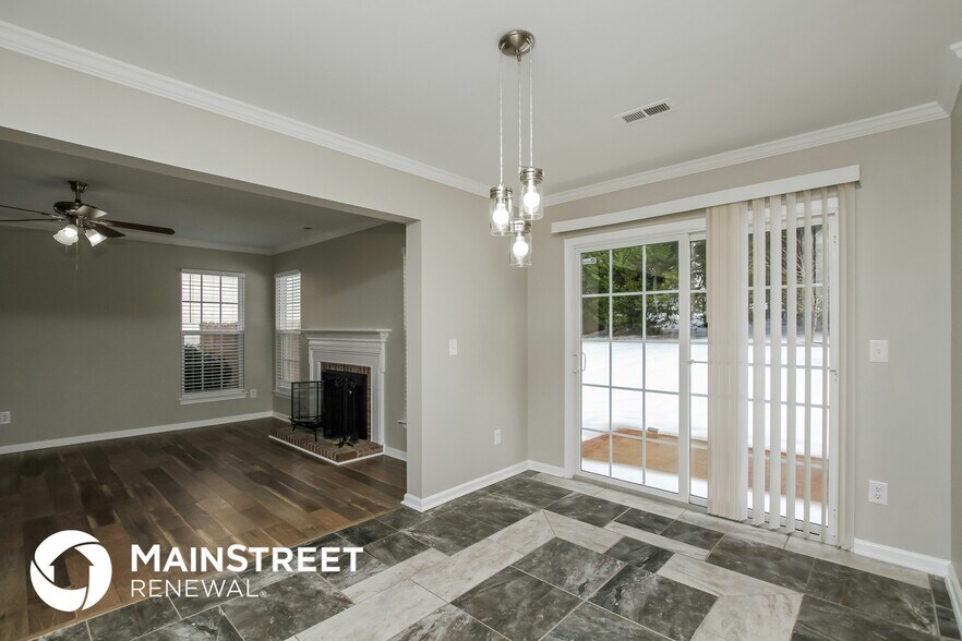 Building Photo - 756 Georgie St