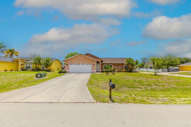 Building Photo - 9084 Caloosa Rd