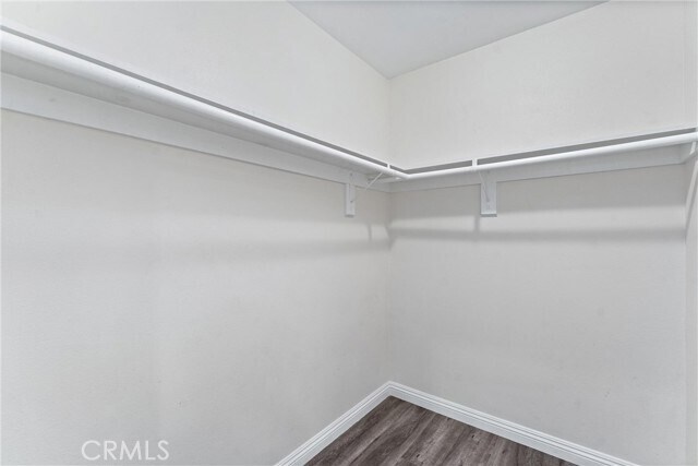 Building Photo - 435 Cerritos Ave