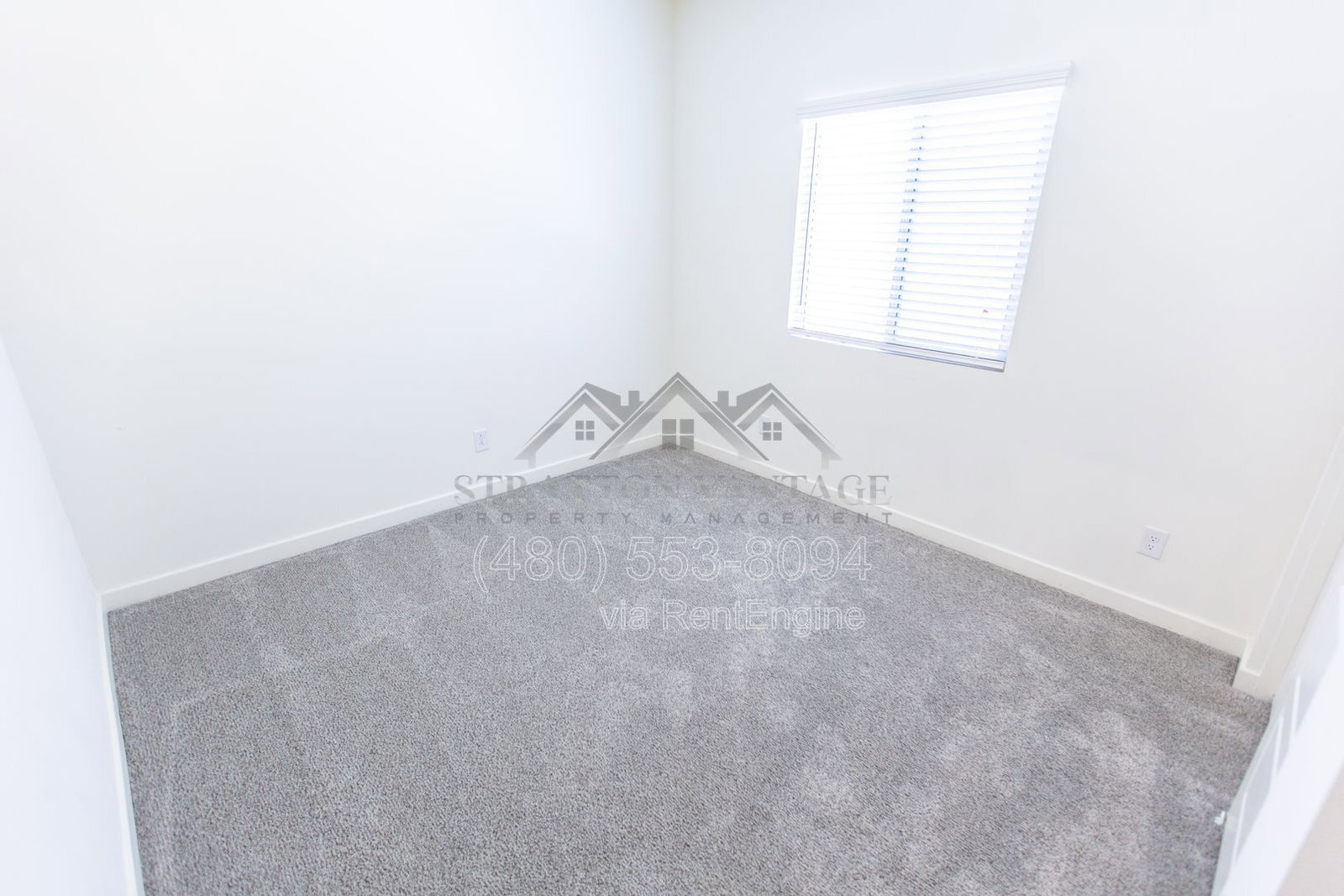 Building Photo - 2547 N Kenna Pl