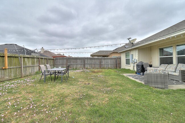 Building Photo - 3033 Alta Gigonella St