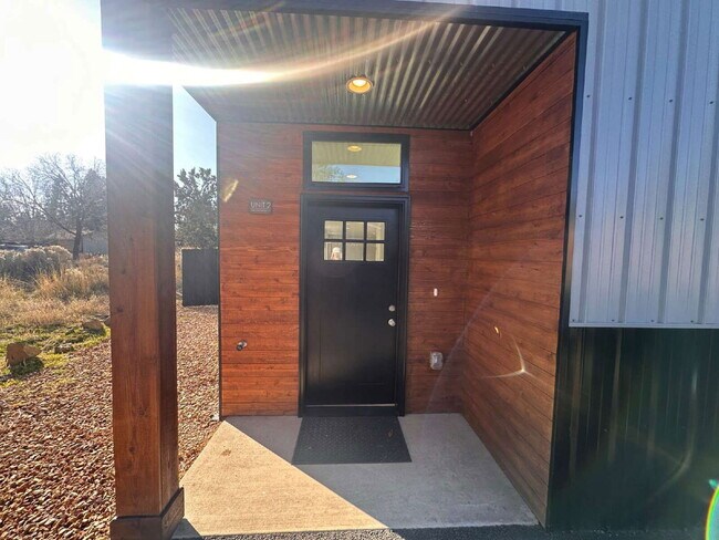 Building Photo - 20611 Independence Way