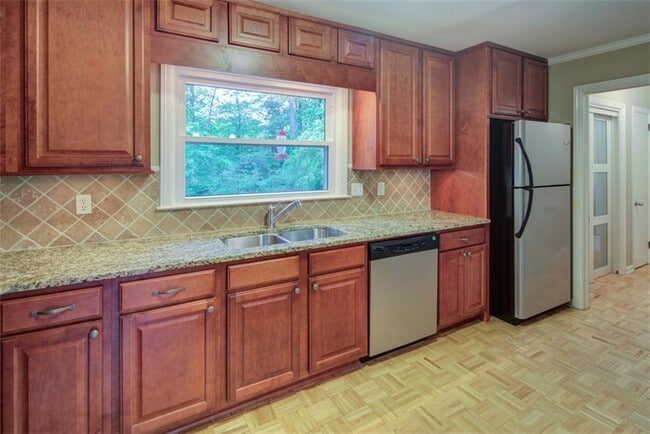 Building Photo - 1125 Old Forge Dr