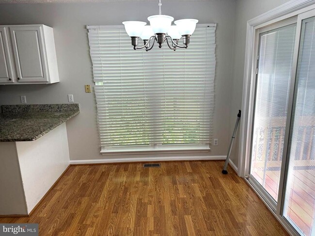 Building Photo - 6316 Forest Grove Dr