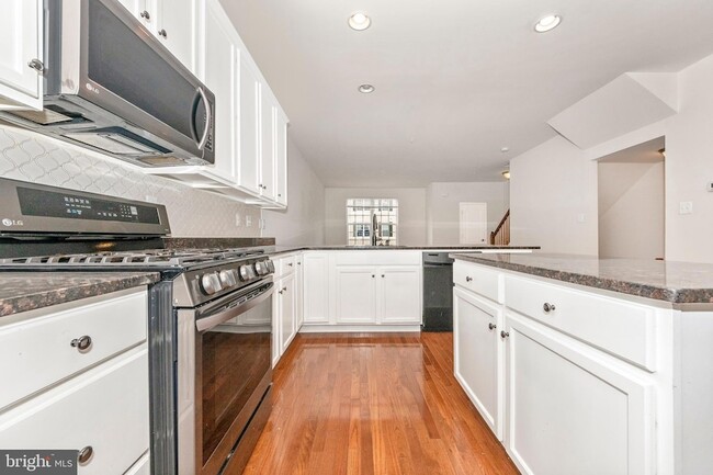 Building Photo - 8313 Black Harrier Ln