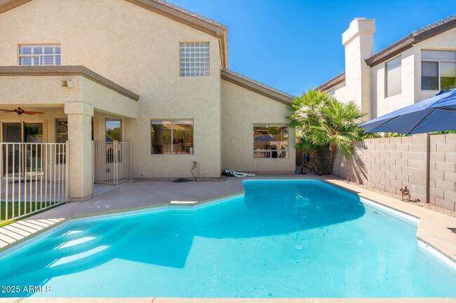 Building Photo - 6746 E Gelding Dr