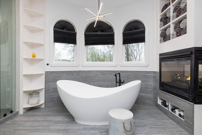 Building Photo - Located in the gated Valhalla community in Brentwood