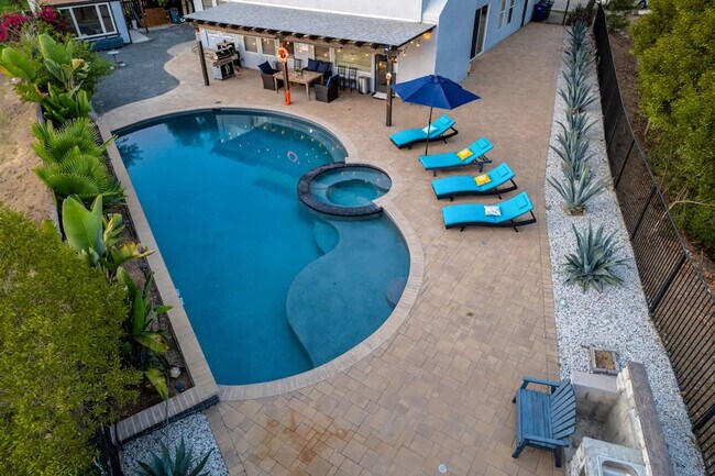 Building Photo - 1107 Shadowcrest Ln