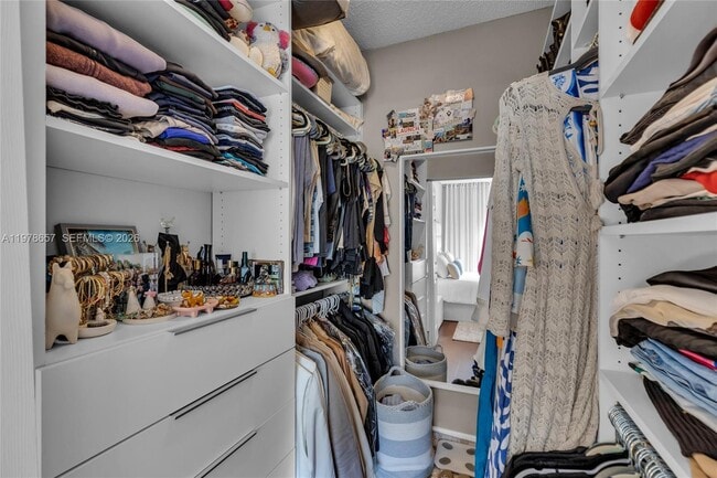 Building Photo - 2309 Tuscany Way