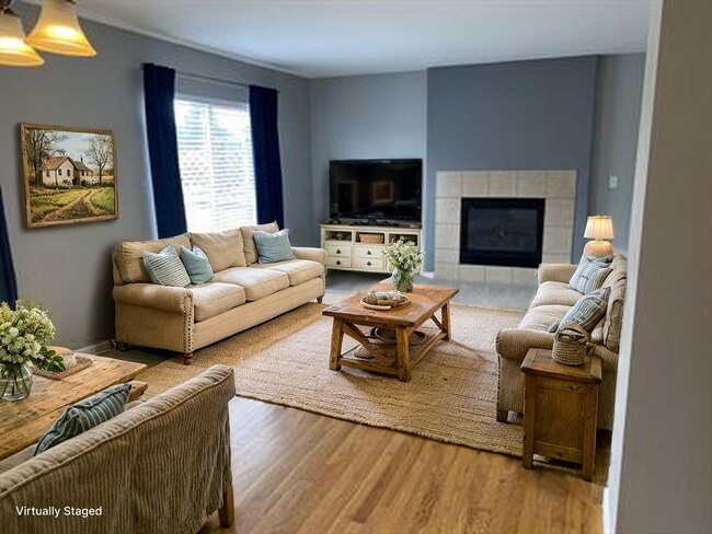 Building Photo - 11960 Meadowood Ln