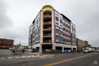 Building Photo - Meridia Bound Brook 300