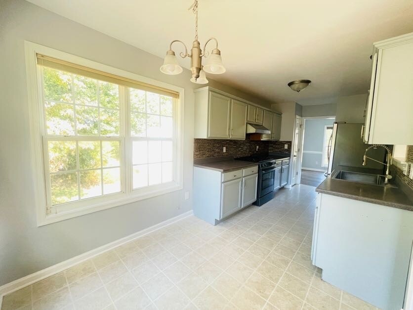 Building Photo - 1414 Maymont Ct