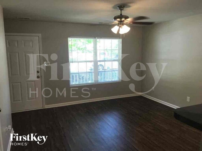 Building Photo - 232 Morning Dew Dr