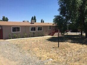 Building Photo - ***2 BEDROOM/2 BATHROOM IN PRESCOTT VALLEY***