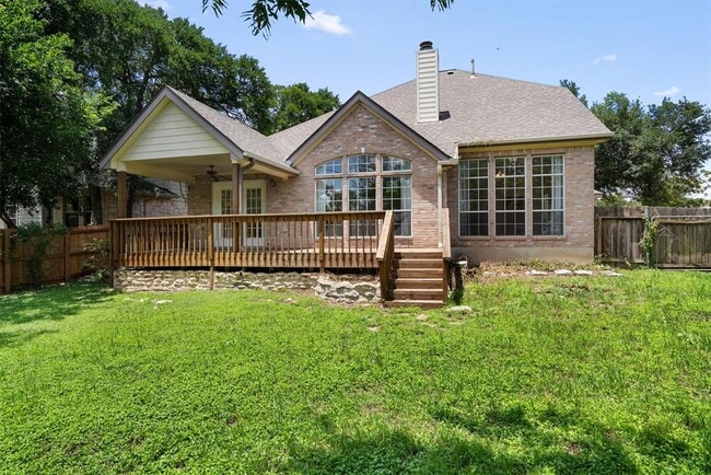 Building Photo - 100 Parque Cir