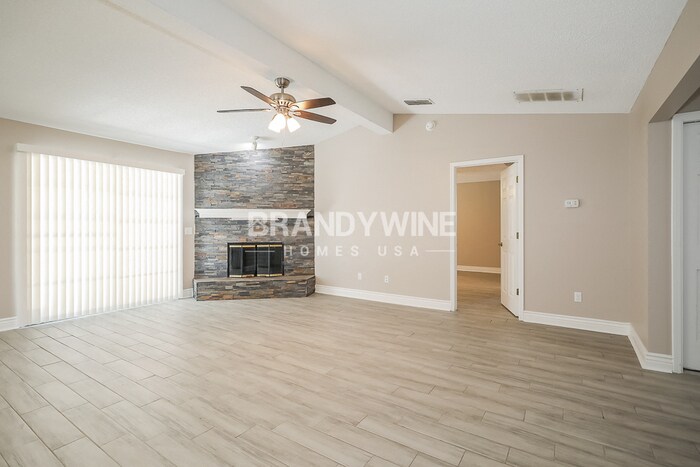 Building Photo - 3555 Barbizon Ct