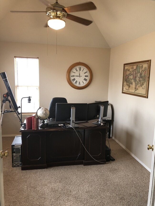 Building Photo - 3 Bedroom Plus Office in Stone Mill! Great open floor plan, huge kitchen!