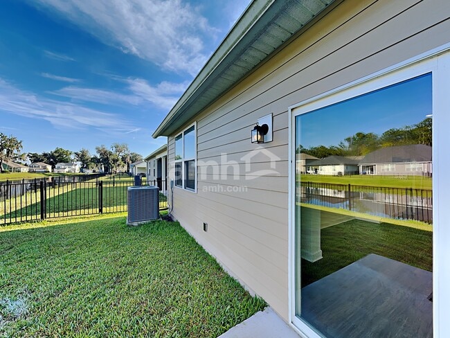 Building Photo - 3084 Creek Village Ln