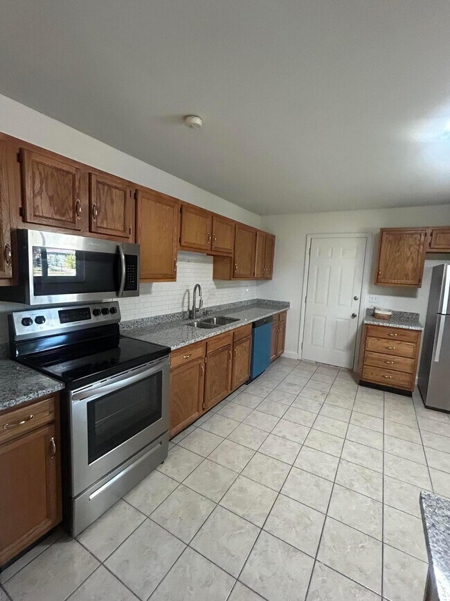Building Photo - 1817 Alcoy Dr