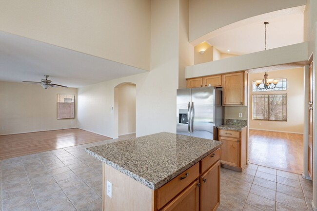 Building Photo - Great 4 Bedroom Dove Valley Home - Play Po...