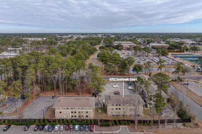 Building Photo - 4752 Seahawk Ct